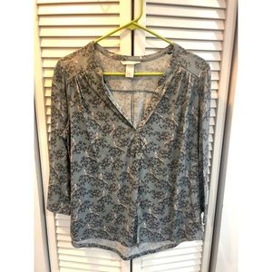 H&M Graphic Mid-Sleeve Top (M)